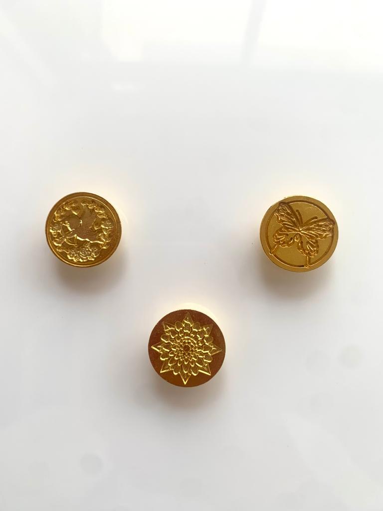 Gold Leaf Flakes for Wax Seals and Sealing Wax -  Norway