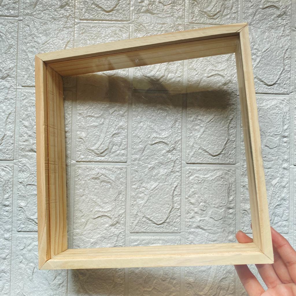 Wooden Frame with Acrylic Base / floating frame