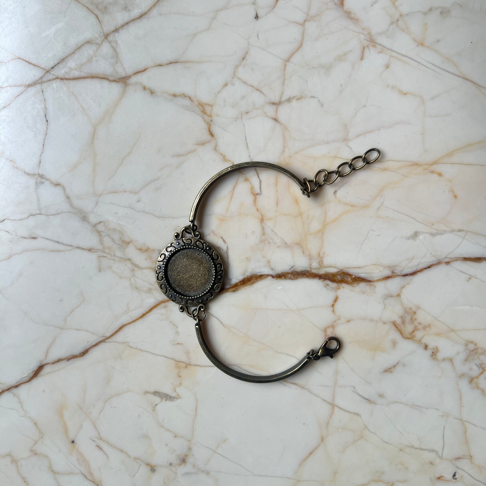 Vintage Bracelet Bezel