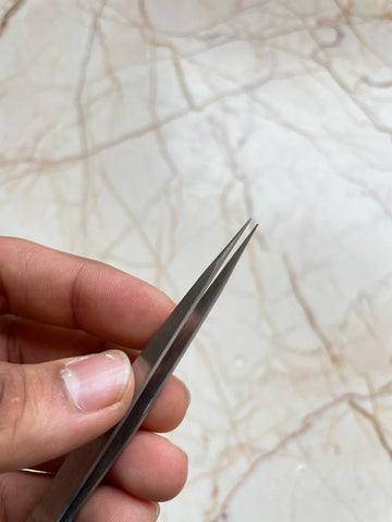 Metal straight tweezer