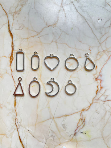 Pendant/ earring mini Bezel Set of 10