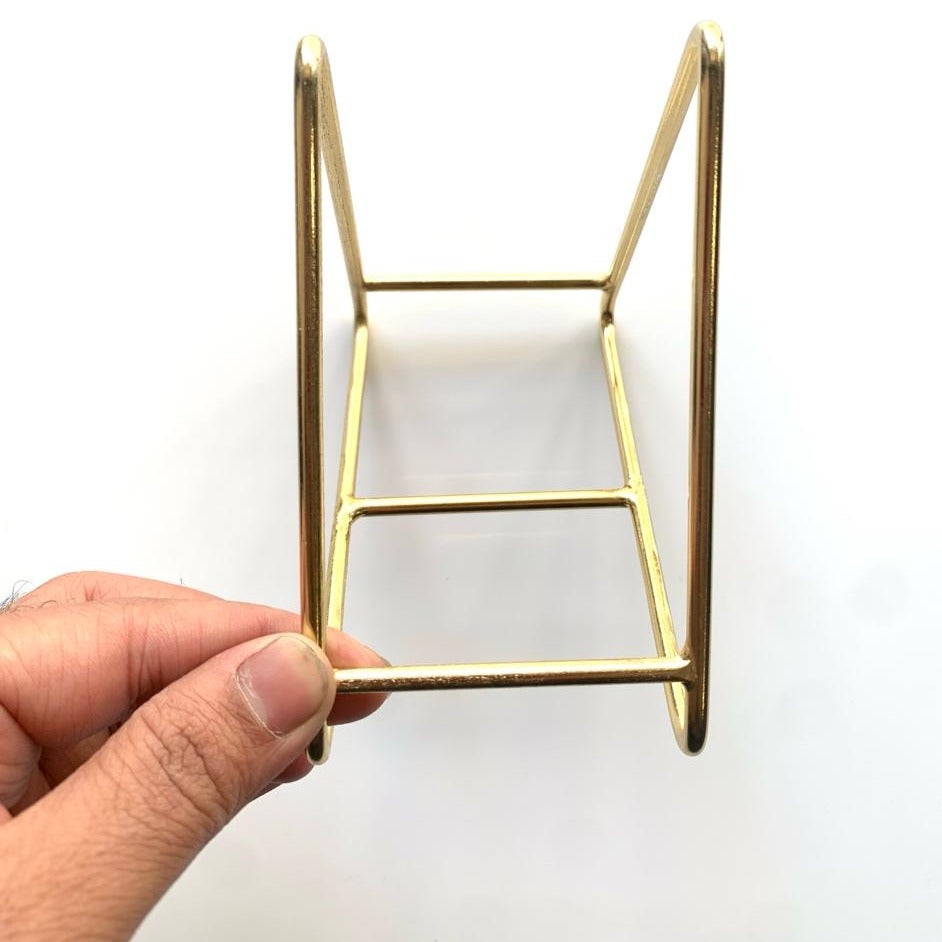 Metal Trianglegular Stand