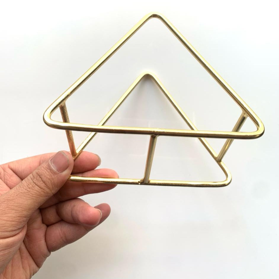 Metal Trianglegular Stand