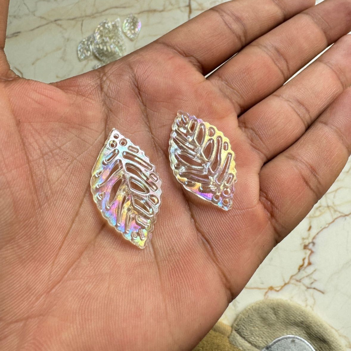 Holo-shine Artificial Acrylic Leaf