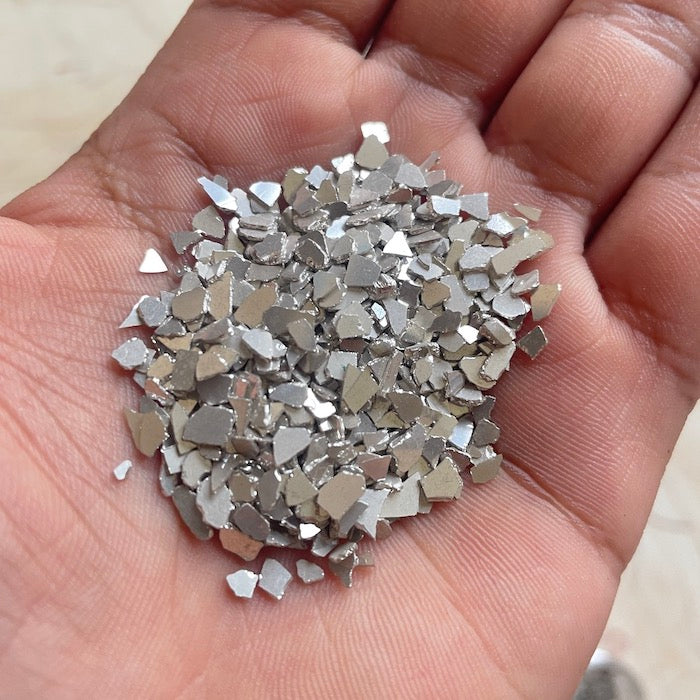 Metal chips silver - Harsh Resin Store