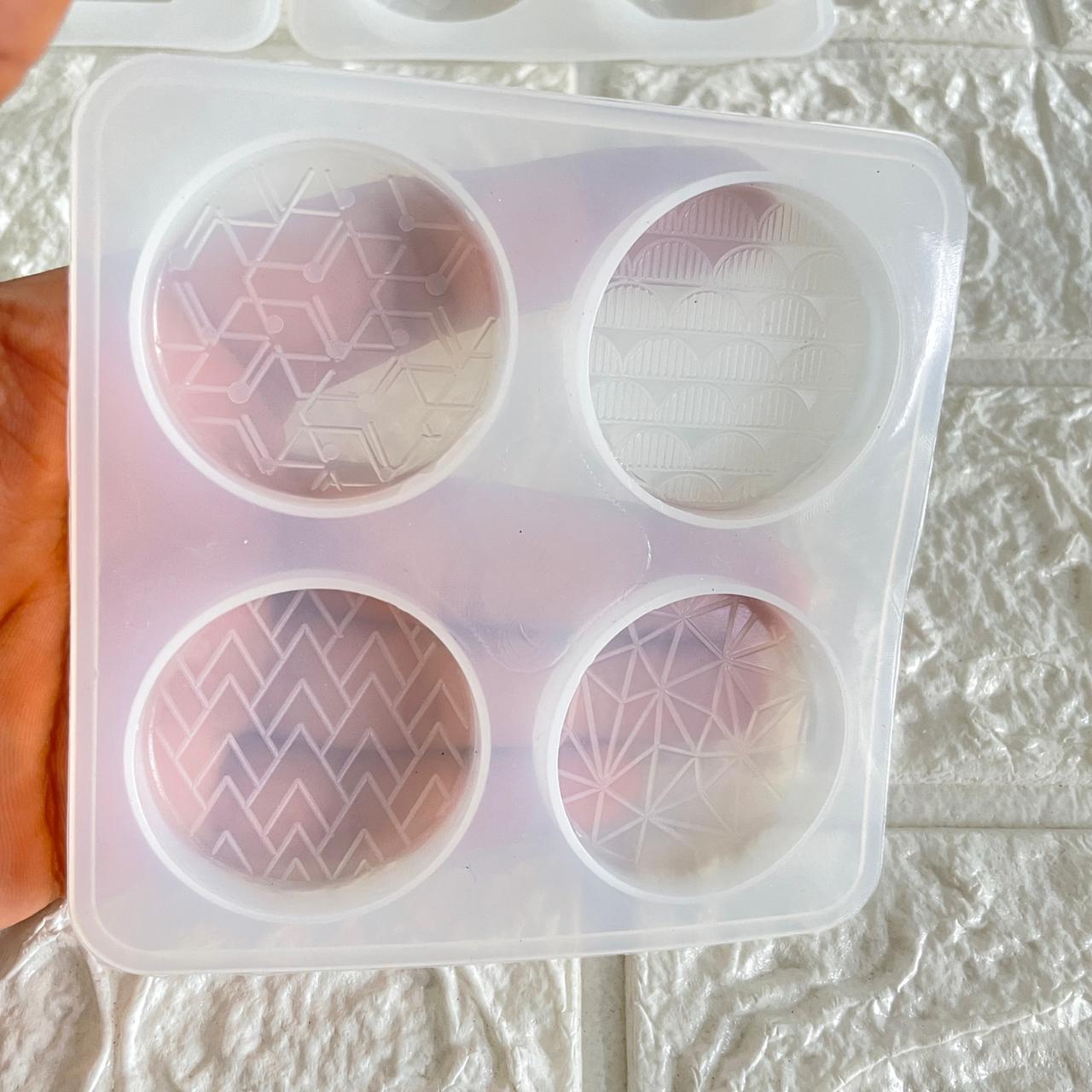 Engraved pop socket mould Set of 4