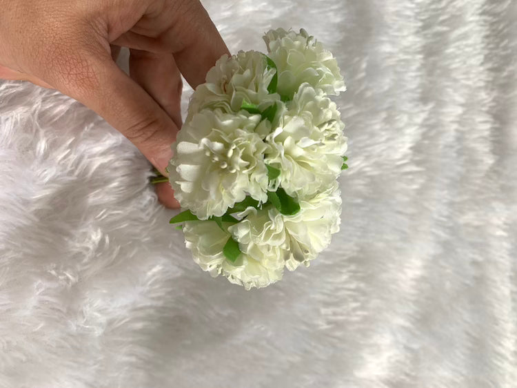 Artificial carnation flower bunch