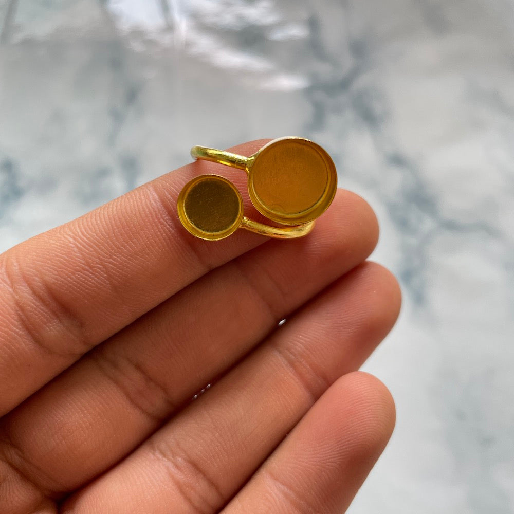 Adjustable round ring bezel- Gold