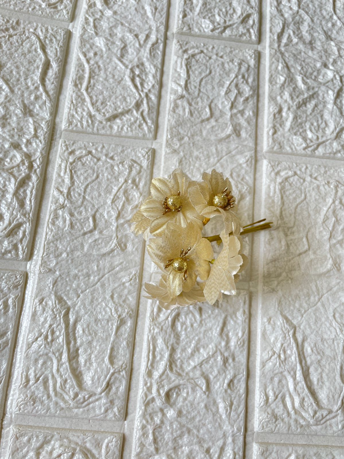 artificial flower for decoration - Golden