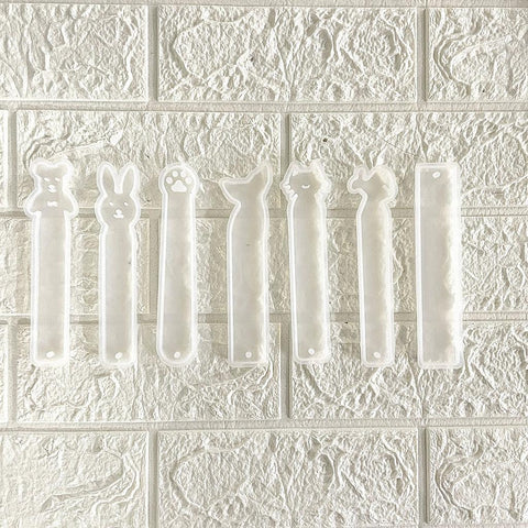 Set of 7 bookmark moulds