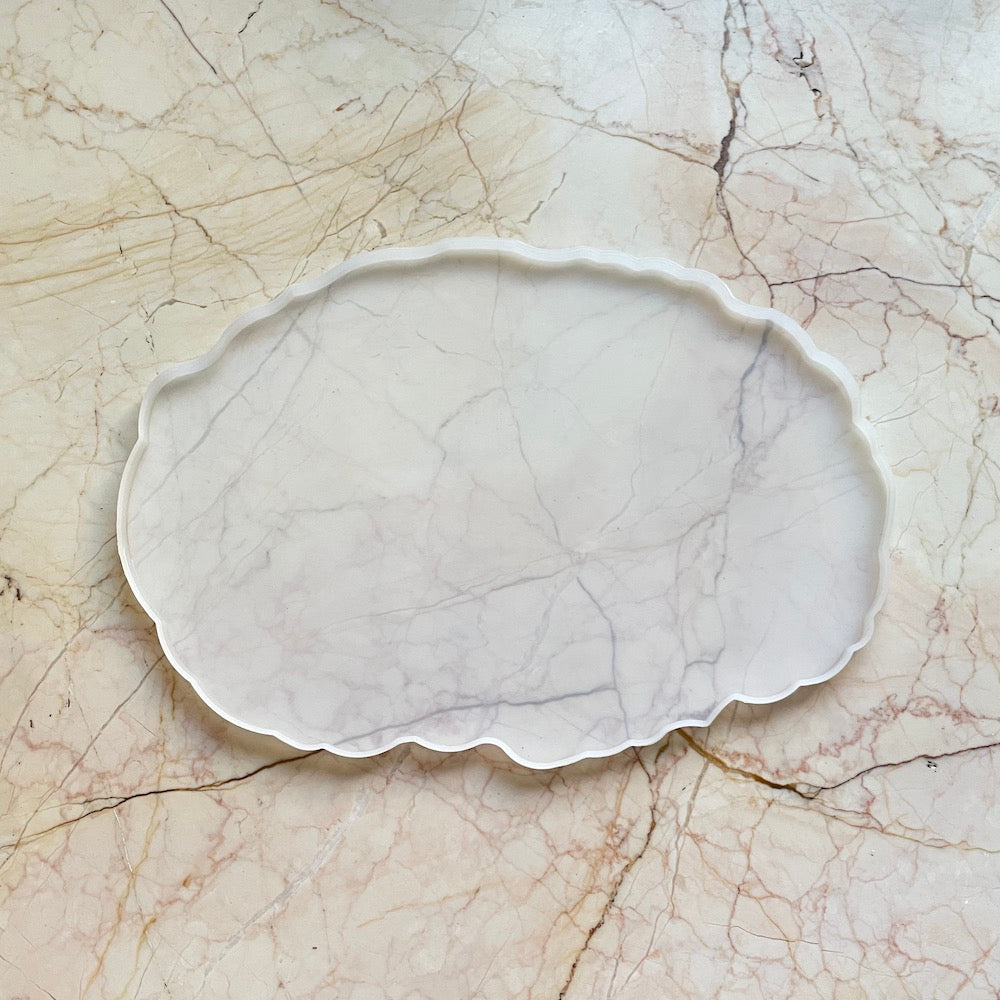 9 x 13 Uneven Oval Agate Tray Mould